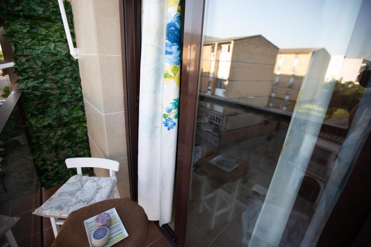 PISO CON SOLARIUM CALAHORRA CON SOLERA parking privado GRATIS Apartamento Córdoba Exterior foto
